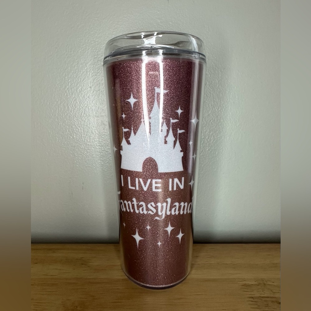 Disney Parks “I live in Fantasyland” 22 oz rose gold glitter tumbler w/ lid